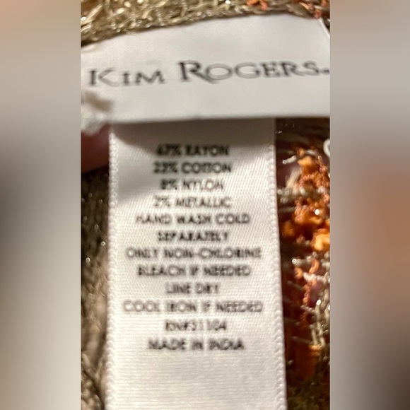 Kim Rogers Scarf - Picture 3 of 5